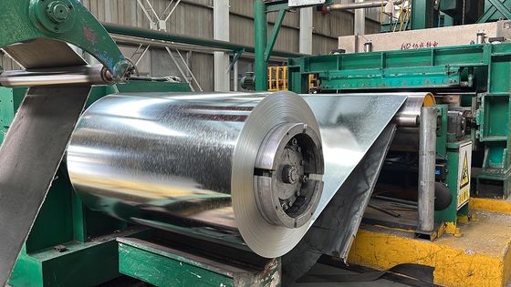 ASTM DIN GB JIS3302 Sıcak Dip Galvanizli Çelik GI Bobinleri SGCC SGCD Z125 Pasifikasyon