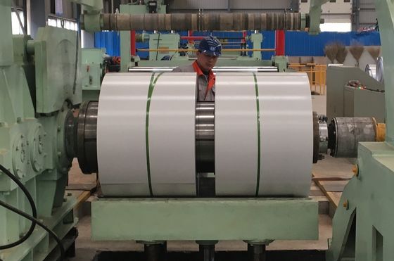 RAL9003 Beyaz Galvalume Çelik Şeritler Kırılmış Bobin Düzenli Değiştirilmiş Poliester Boya