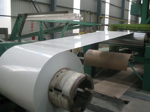 AZM150+/-20 PPGL RAL9003 Tek beyaz PPAL CS-B Gürültülü Çatı Paneli Plakeler Renkli Yaprak Bobine Ön Boya Alüsink Çelik