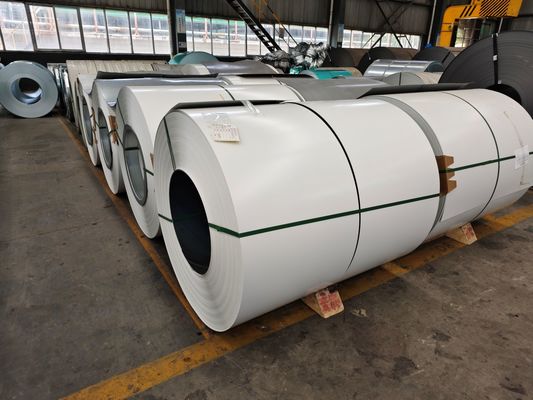 3003H26 Alüminyum Bronz Renkli Kaplı Alüminyum Çukurları ve Aşağı borular 0.45*1000 Renkli Kaplı Alüminyum Bobine